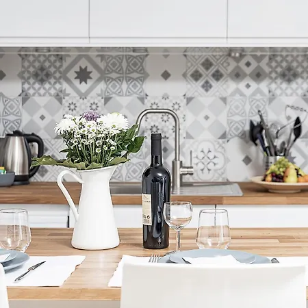 Hyper Centre, Proche Cathedrale Et Gare *